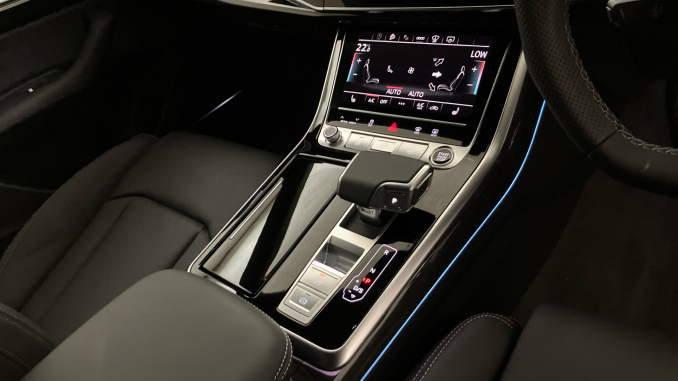 Audi Q8 3.0 TDI Quattro 286 Black Ed 5dr Tiptronic [Tech] Diesel Estate - Image 14